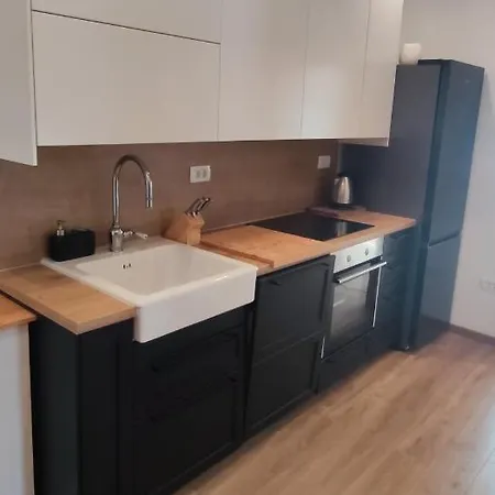 Panoramic Spacious 3 Bedroom *